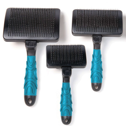 MGT Self-cleaning slicker brush M Blu